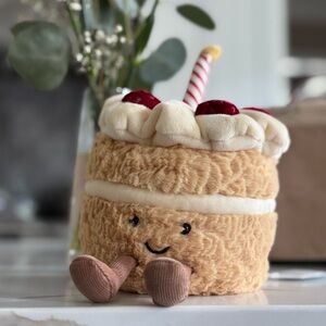 Jellycat Amuseables Birthday Cake